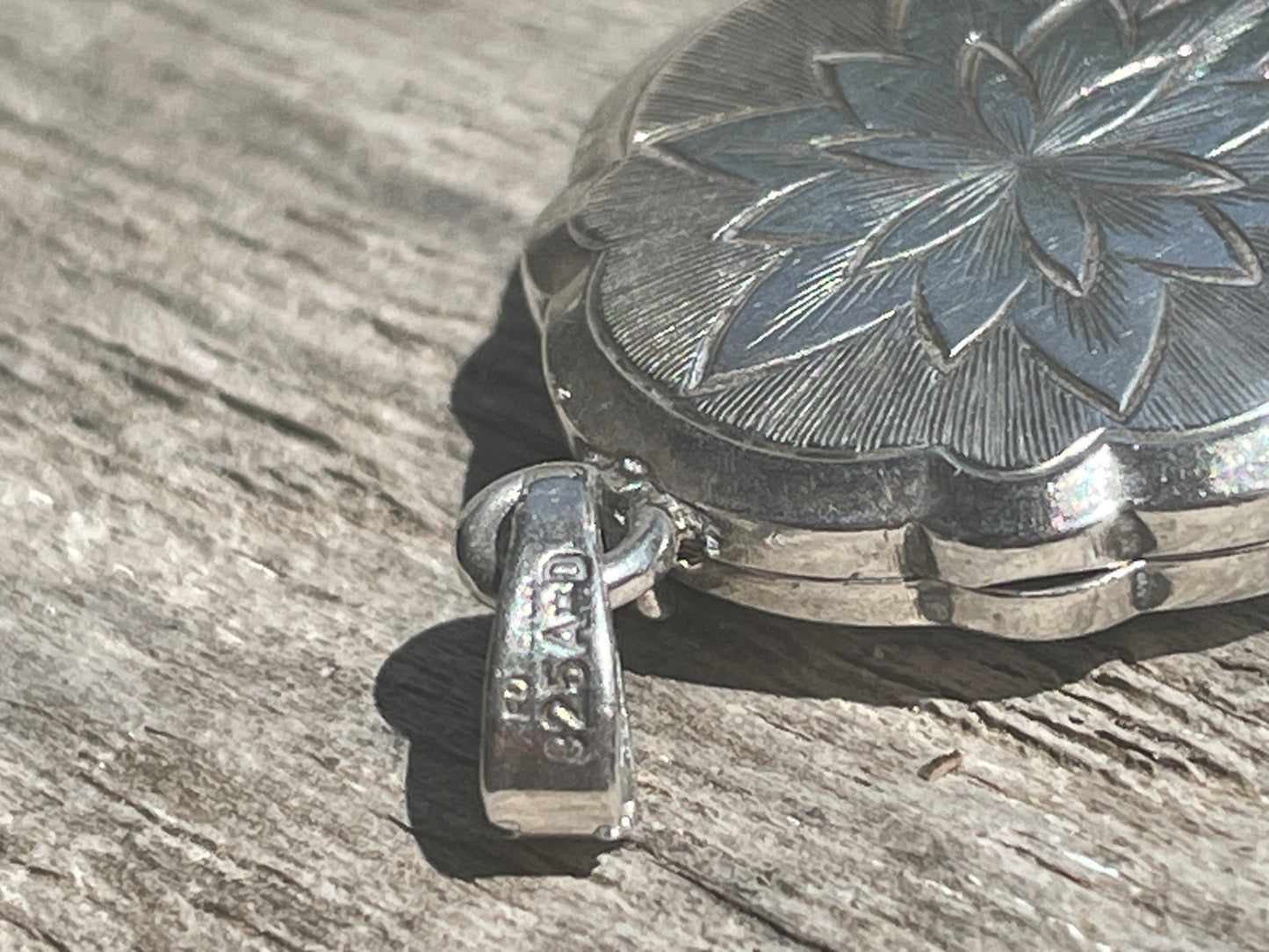 Vintage Sterling Silver Round Locket – Floral Starburst Engraving – 925 A*D Maker Mark – Keepsake Pendant with Photos