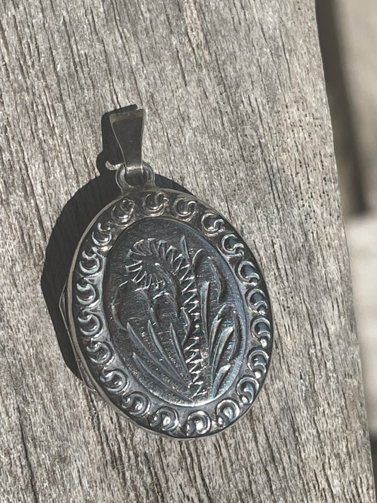 Vintage Oval Silver Floral Locket | Engraved Photo Pendant | Stamped "Silver" | Mid-Century Keepsake
