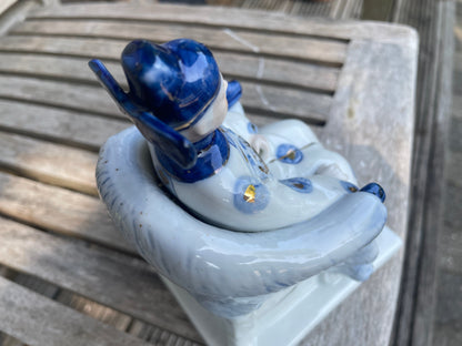 Vintage Chinese Porcelain Mandarin Figurine with Blue & Gilt Detailing – 17cm