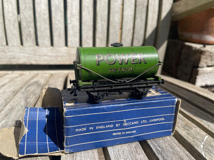 Vintage Hornby Dublo Power Petrol Tank Wagon D1 | OO Gauge Model Train by Meccano Ltd Boxed