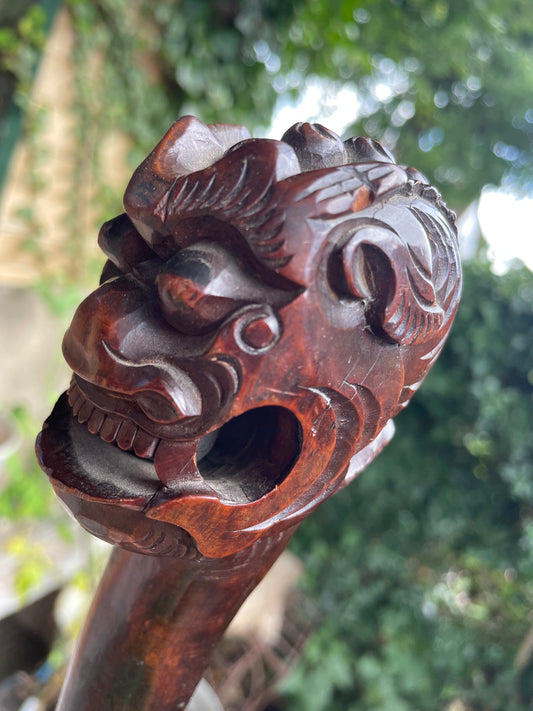 Antique Chinese Dragon Cane with Free-Moving Ball – 19thC Carved Hardwood Walking Stick – Foo Dog Cane with Metal Tip, 92cm