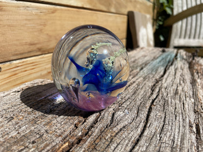 Vintage glass paperweight 7cm diameter