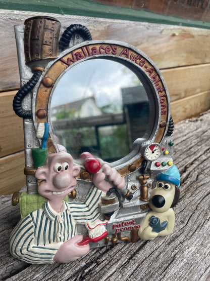 Wallace and Gromit shaving mirror 19cm tall