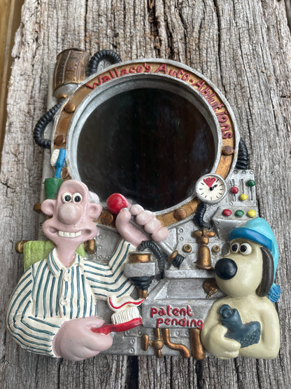 Wallace and Gromit shaving mirror 19cm tall