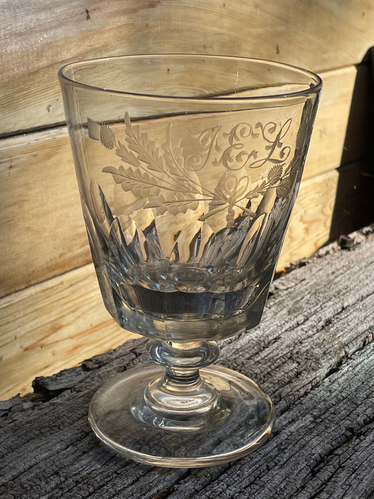 Victorian etched Rummer glass with polished pontil 16cm tall weighs 505g