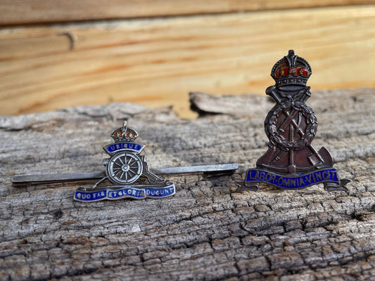 Stirling silver and enamel officers badge and WW1 British Royal Artillery Regimental Sweetheart Brooch