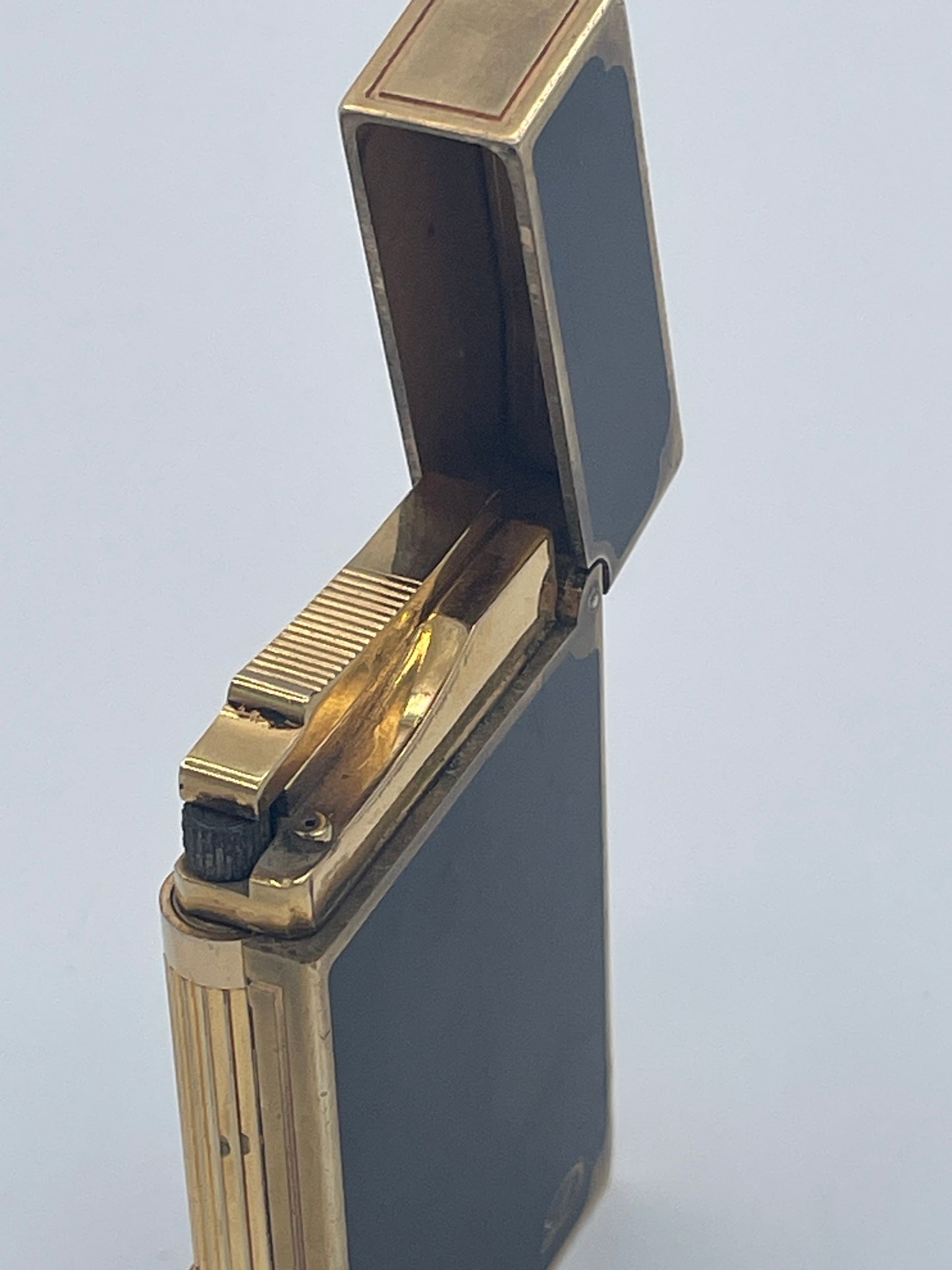 Vintage S.T. Dupont Ligne 2 Gold & Black Laque de Chine Lighter – Made in France