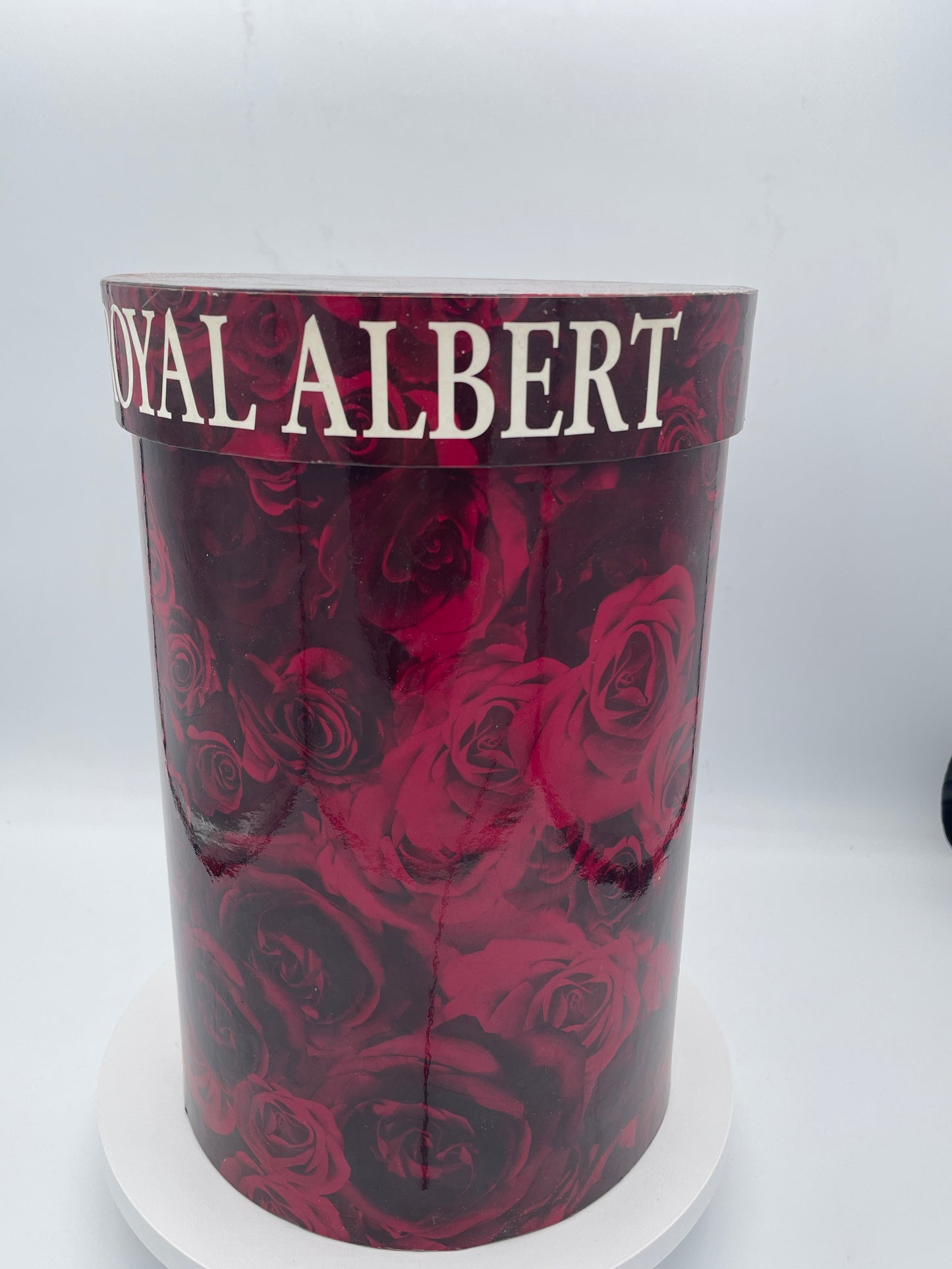 Royal Albert Old Country Roses Bone China Vase Boxed with Original Packaging 23cm