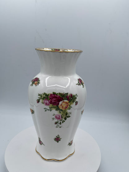 Royal Albert Old Country Roses Bone China Vase Boxed with Original Packaging 23cm