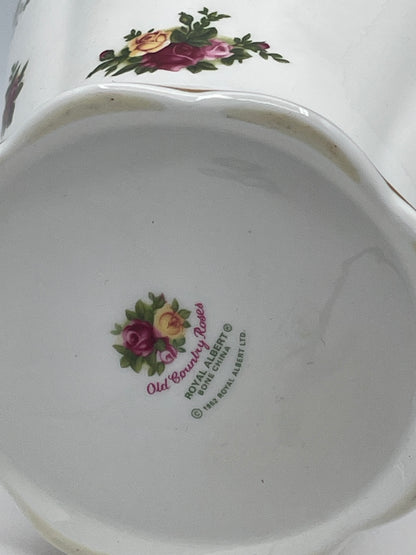 Royal Albert Old Country Roses Bone China Vase Boxed with Original Packaging 23cm