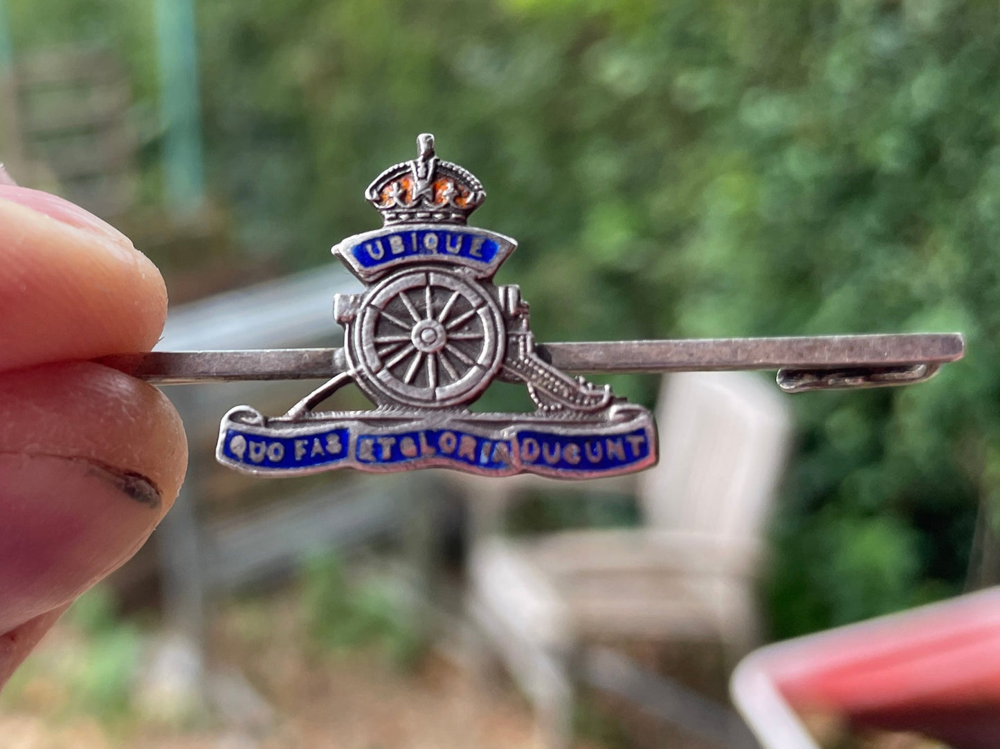 Stirling silver and enamel officers badge and WW1 British Royal Artillery Regimental Sweetheart Brooch