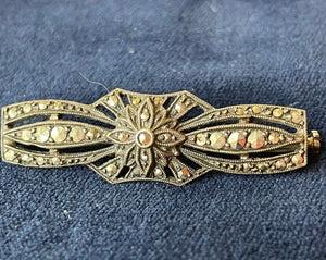 Antique French depose Bar brooch 1920's with unusual clasp