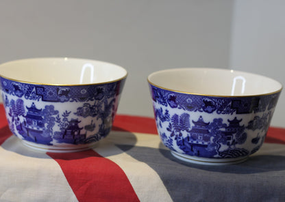 Two Royal Worcester Porcelain Bowls Decorated in The Chinoiserie Manner, 15cm in Diameter