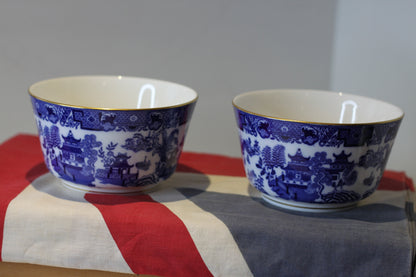 Two Royal Worcester Porcelain Bowls Decorated in The Chinoiserie Manner, 15cm in Diameter