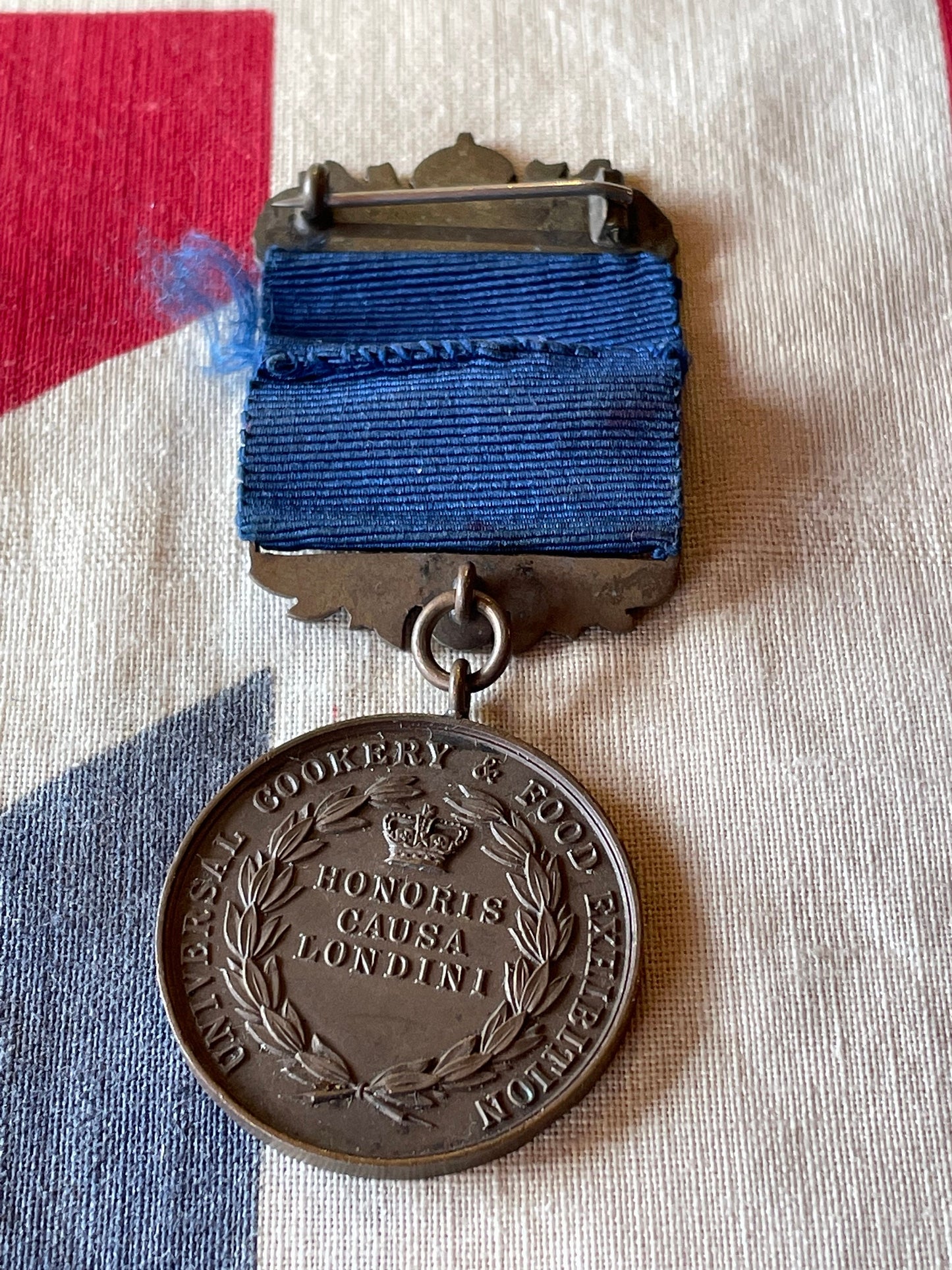 A Medal Fob From The Universal Cookery and Food Exhibition Honoris Causa Londini - Universal Cookery and Food Association