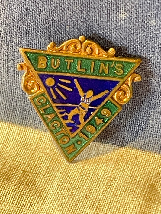 A Vintage Enamel Butlins Holiday Camp Clacton 1949 Pin Badge by W. Reeves of Birmingham 25mm tall