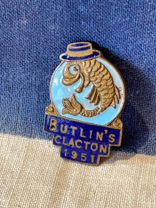 A Vintage Enamel Butlins Holiday Camp Clacton 1951 Pin Badge 28mm tall