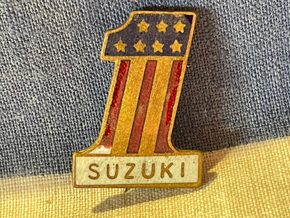 A Vintage Enamel Suzuki Motorbike/Motorcycle badge 24mm tall - 1970's