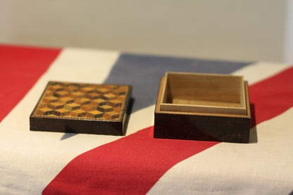 A Small 19th Century Square Tunbridge Ware Box, With Cube Parquetry Decorated Lid, 7cm x 7cm x 3.5cm