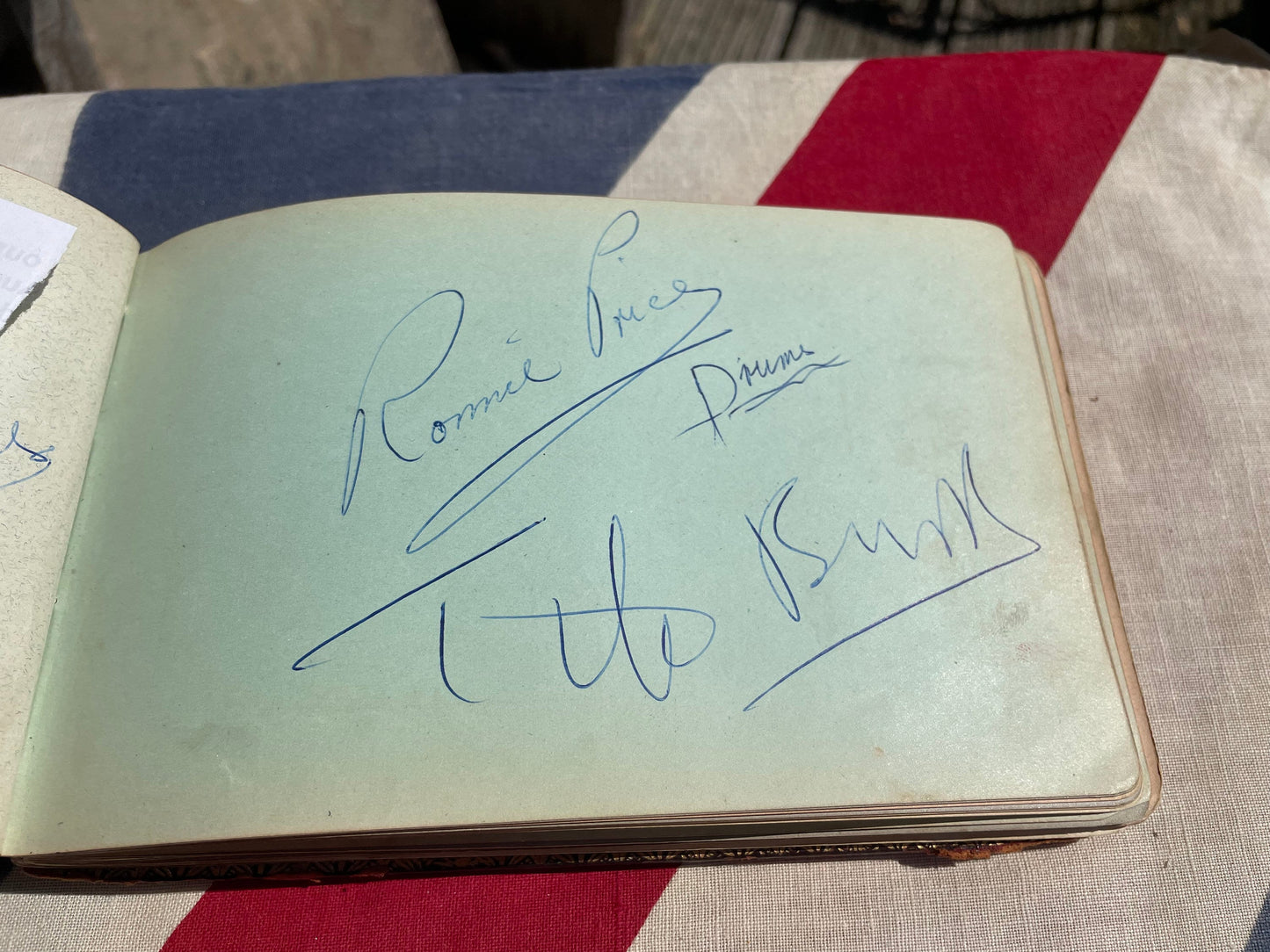 Very rare Autograph Book collection From 1899 to 1960's -Anecdotes of Musicians and Actors, Ronnie Scott, Tommy Steele, Sir Thomas Hicks