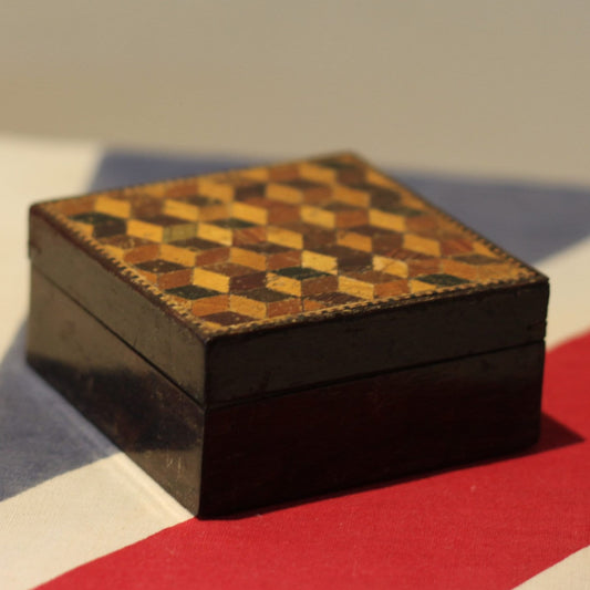 A Small 19th Century Square Tunbridge Ware Box, With Cube Parquetry Decorated Lid, 7cm x 7cm x 3.5cm