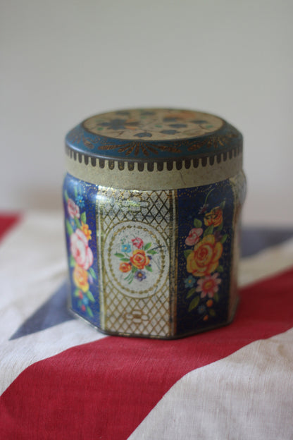 A Vintage Scribbans Kemp Bakers Tin With a Floral Pattern c1940's