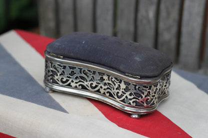 An Edwardian Hallmarked Silver Jewellery Box - Pierced Decoration Chester 1907 Cornelius Saunders & James Francis Hollings Shephard