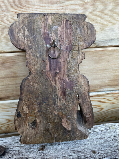 A 17th Century Carved Oak Figural Folk Art Corbel Depicting a Bearded Man 16cm Tall