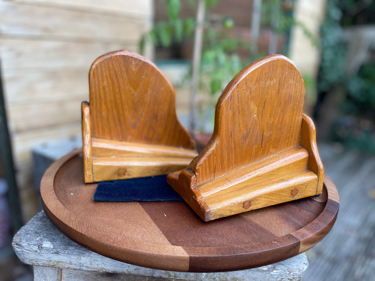 A Pair of Hand Made Folk Art Hand Painted Bird  Book Ends  17cm Tall