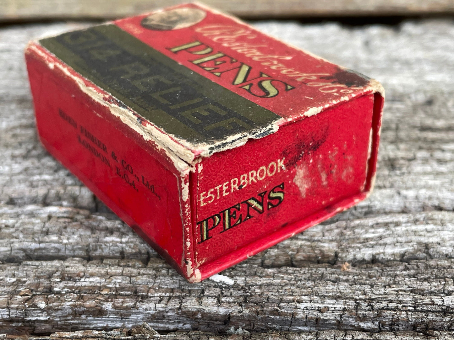 A Vintage R Esterbrook Pen Nib Box With Various Nibs - Such as Mitchell's script pen size 2 1/2 and 4