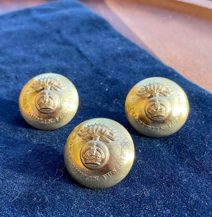 Three Royal Dublin Fusiliers Buttons by Gaunt of London 26mm Diameter c1915