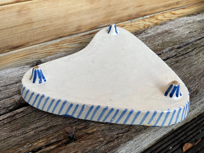 A Tri Footed Dutch Delft Blue and White Pottery Kite-Shaped Dish 24cm Across