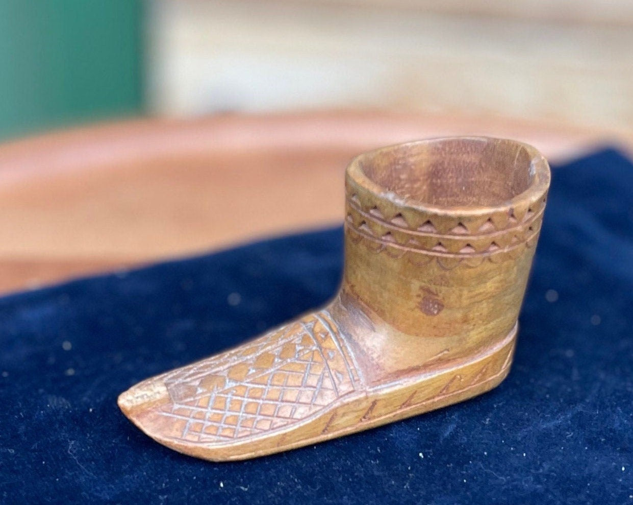 A Vintage Wooden Folk Art Vesta in the Form of a North American Indian Moccasin Boot 9cm Long c1940's