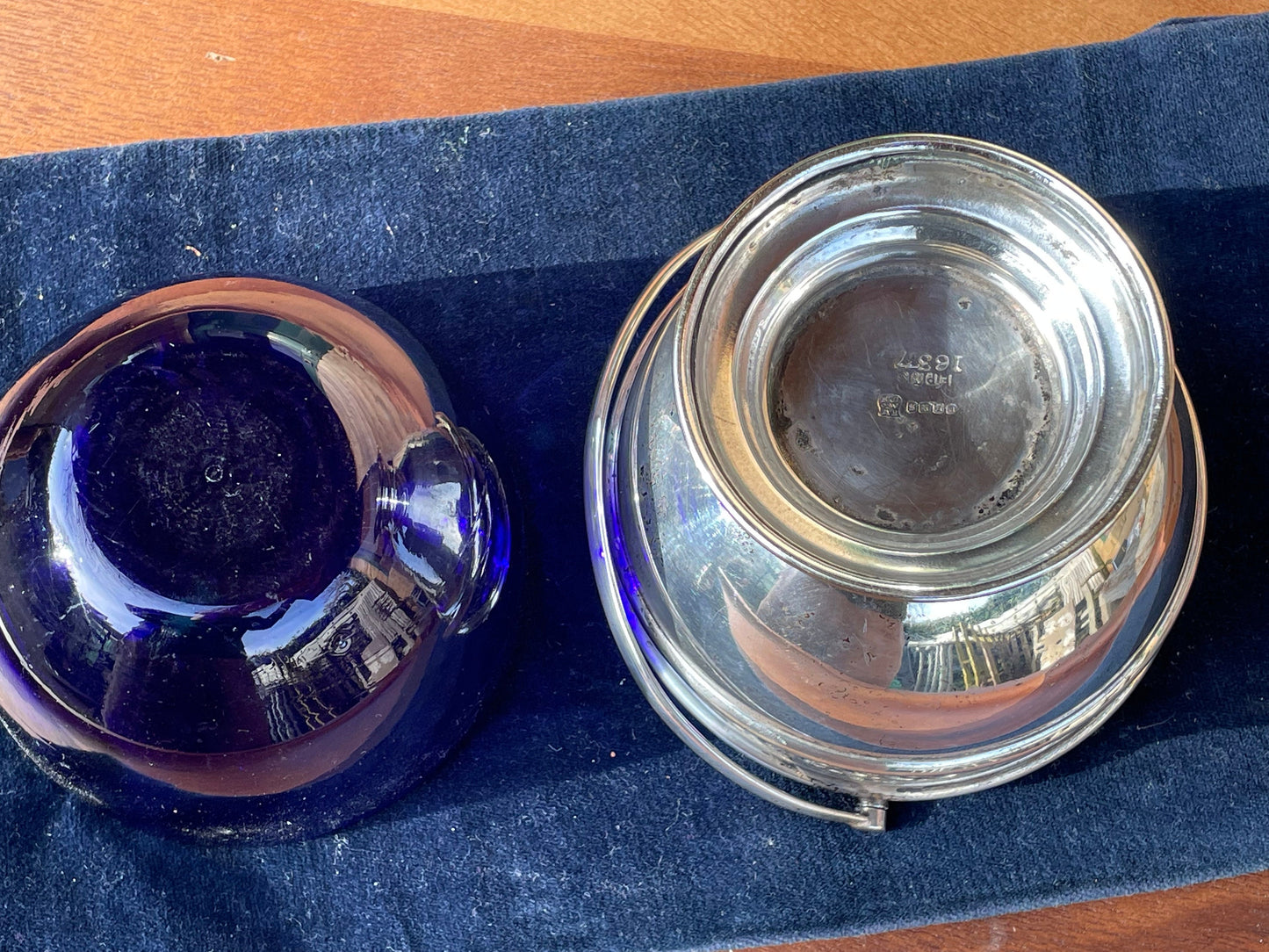 A Good Sized Silver Plated Pierced Border Sugar Bowl With Bristol Blue Liner 10cm Diameter