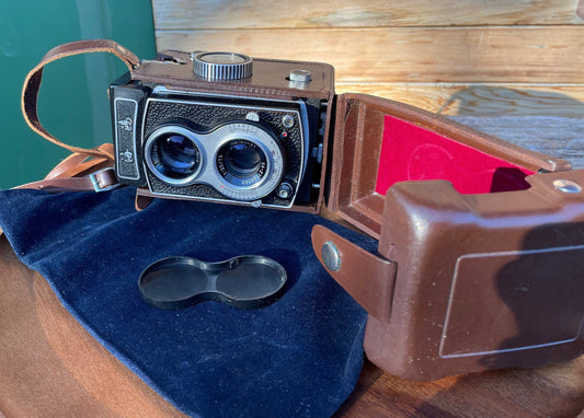 A Seagull 4A 34mm Film Camera - With Original Case and Instruction Booklet