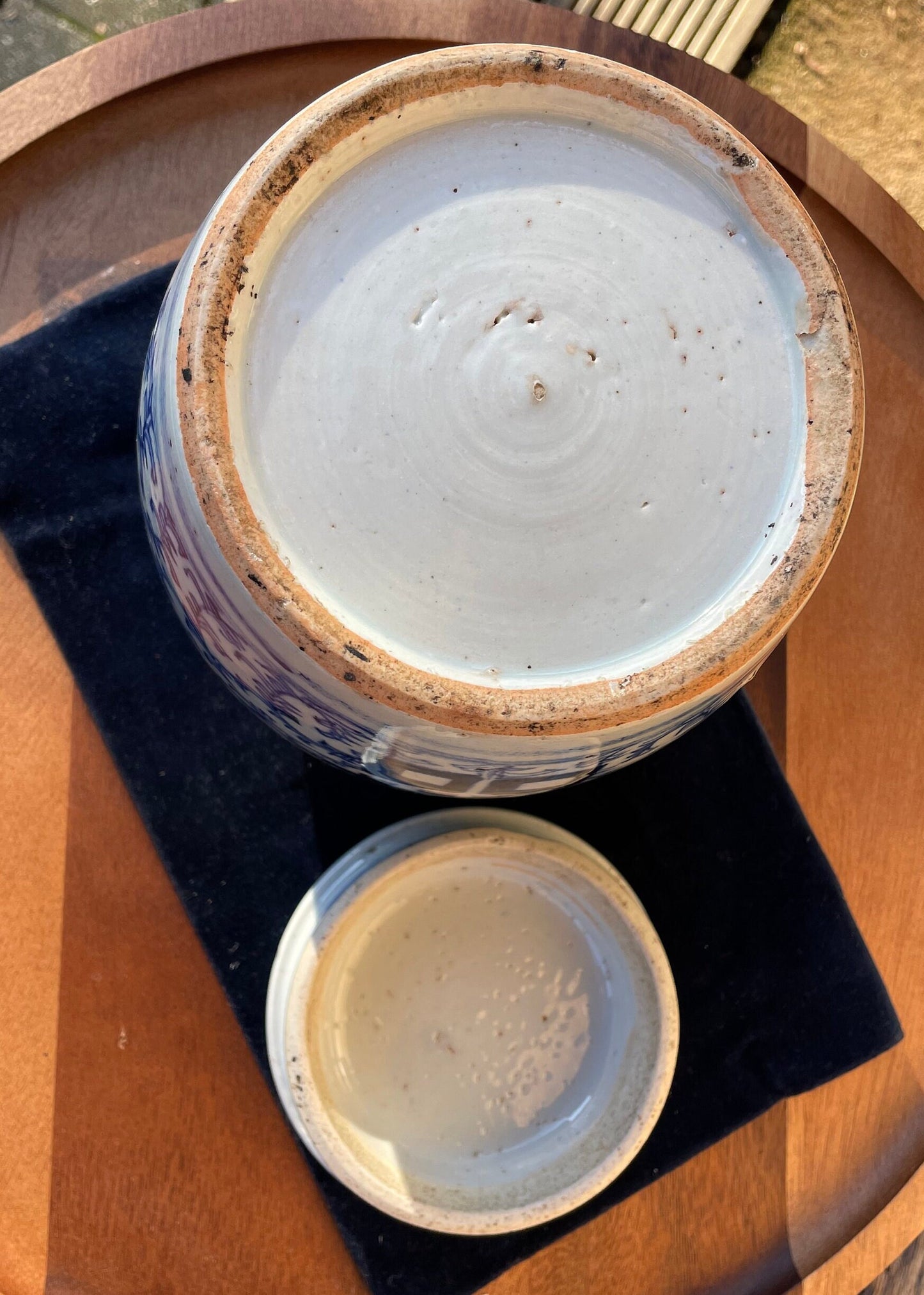 A Chinese Blue and White Porcelain Ginger Jar With Cover Hand Painted With Flowers 15cm Tall