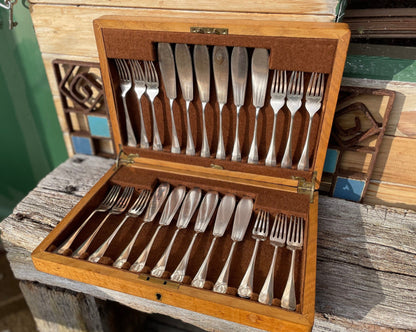 A Boxed Silver Plate Fish Knife Cutlery Set by Martin Hall and Co- Birmingham - c1910 - 2.5kg