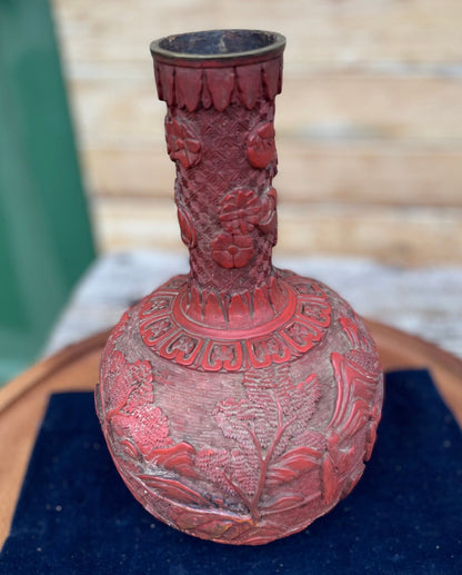 A  Chinese Cinnabar Lacquered Vase  25cm Tall