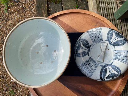 A large Japanese porcelain blue and white pot and cover 19cm diameter