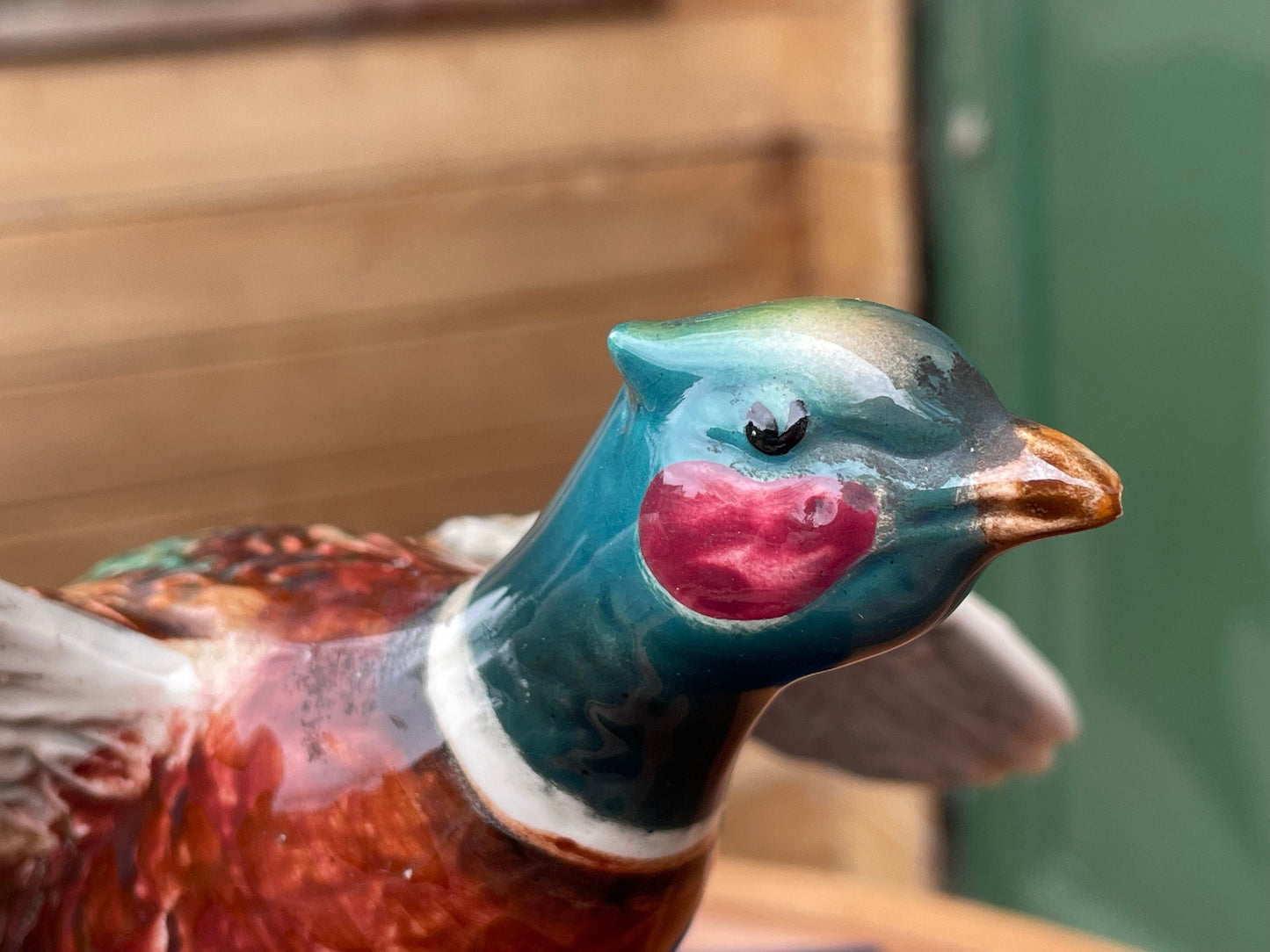 A ceramic flying pheasant by Bewick model 850 - 22cm long - c1940 -71