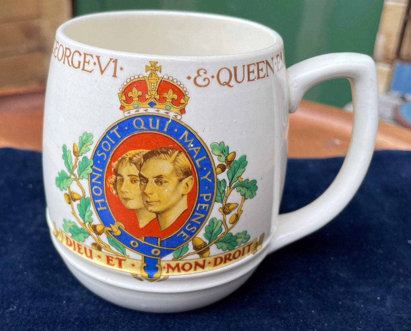 A Rare King George VI and Elizabeth coronation May 1937 by Mintons presented by Brakpan council South Africa 9cm tall