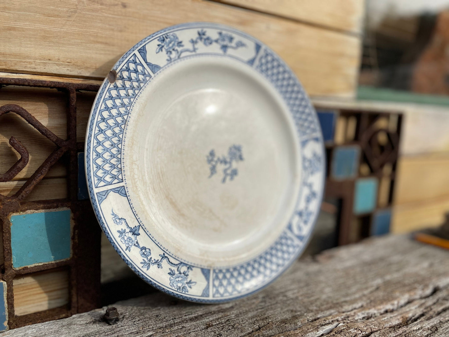 Dinner plate in Exeter pattern, created by Johnson Bros. in the 1910's.