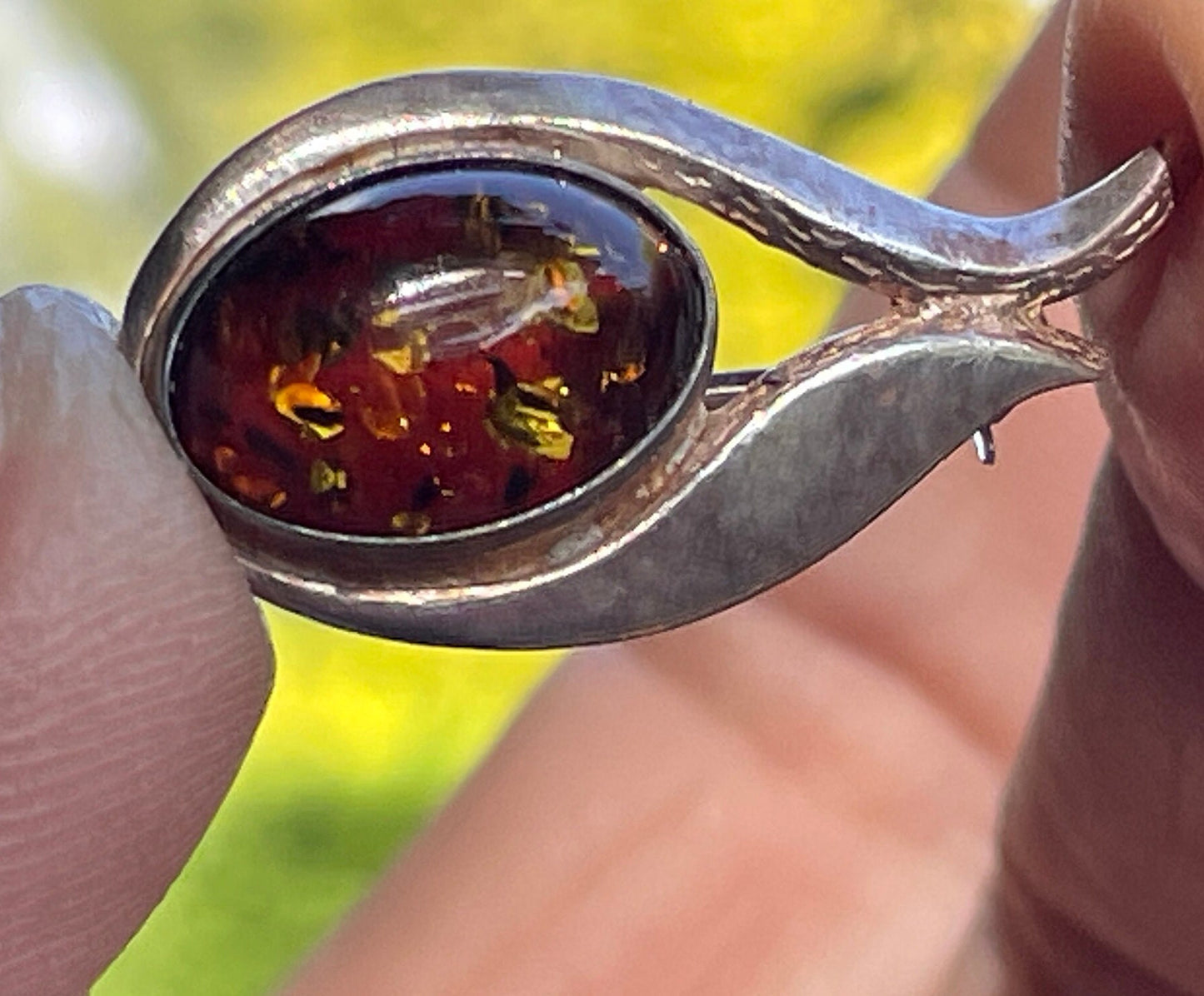 Vintage .925 Sterling silver and amber 33mm long brooch