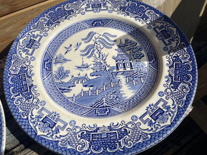 Two Gld Willow Pattern Vintage English Ironstone Pottery Dinner Plates 25cm diameter