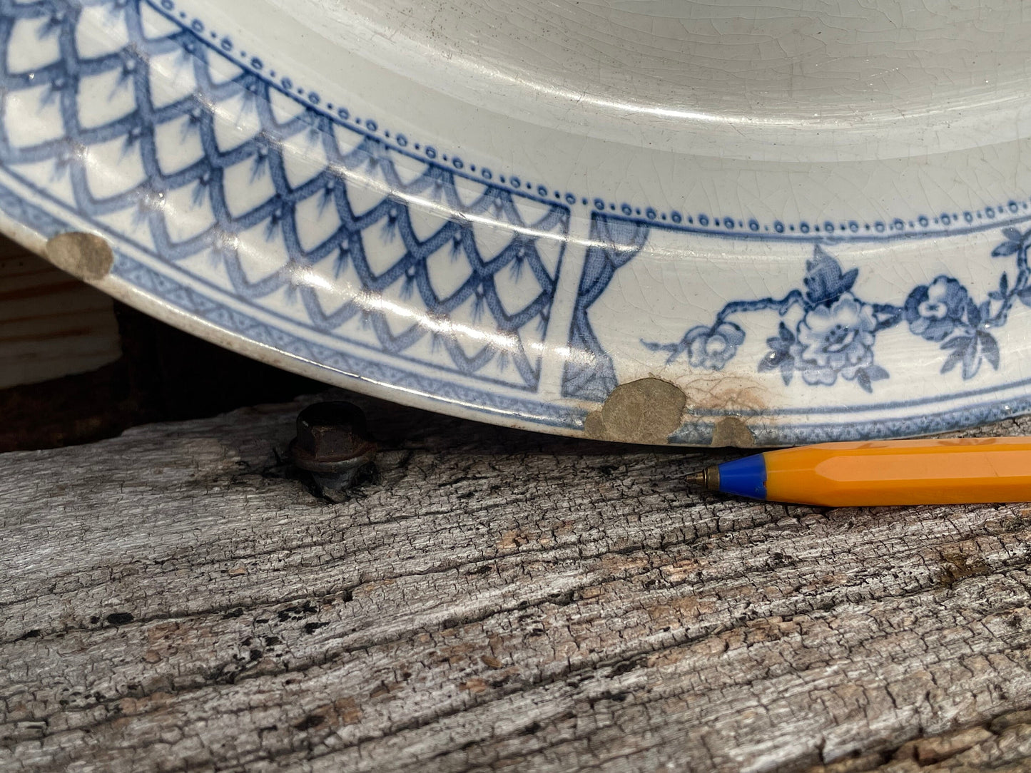 Antique dinner plate in Exeter pattern, created by Johnson Bros. in the 1910's.