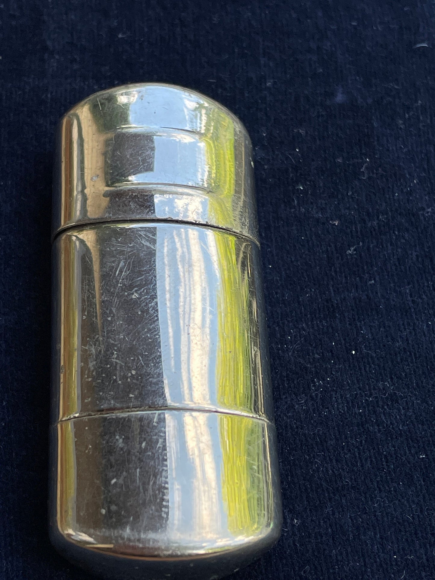 English Chrome fuel lighter - working 7cm long