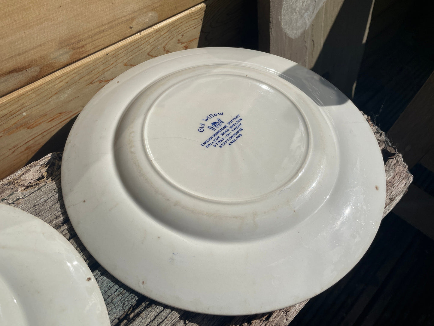 Two Gld Willow Pattern Vintage English Ironstone Pottery Dinner Plates 25cm diameter