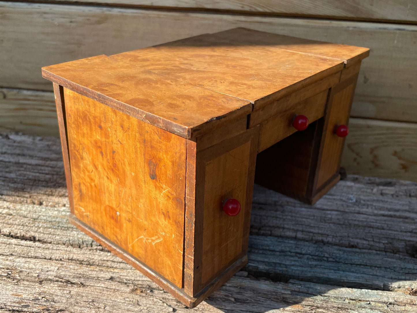 Art Deco working cigarette dispenser in the form of a Deco desk -Japanese 1930's