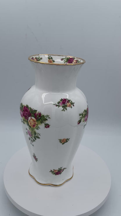 Royal Albert Old Country Roses Bone China Vase Boxed with Original Packaging 23cm