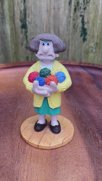 Wallace and Gromit's Wendolene character figure 10cm tall